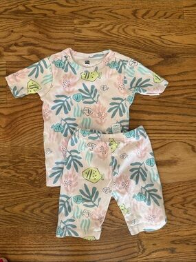 Tea Collection girls Fish Pajama Top - Pastel Pink, Aqua, Yellow